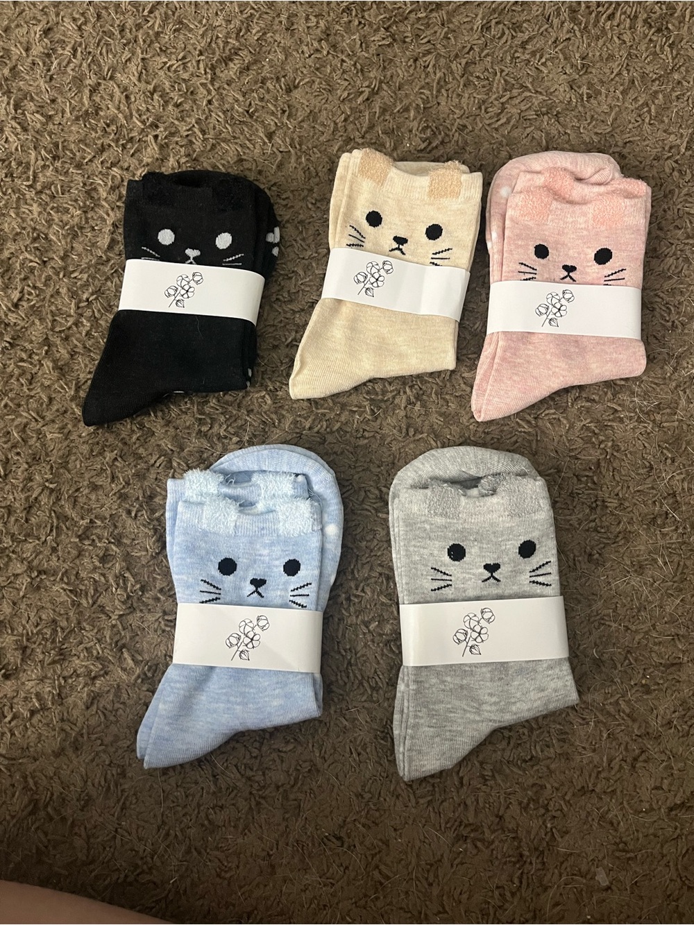 Cute Cat Face Crew Socks - 5 Pack (Black, Cream, Pink, Light Blue, Gray)